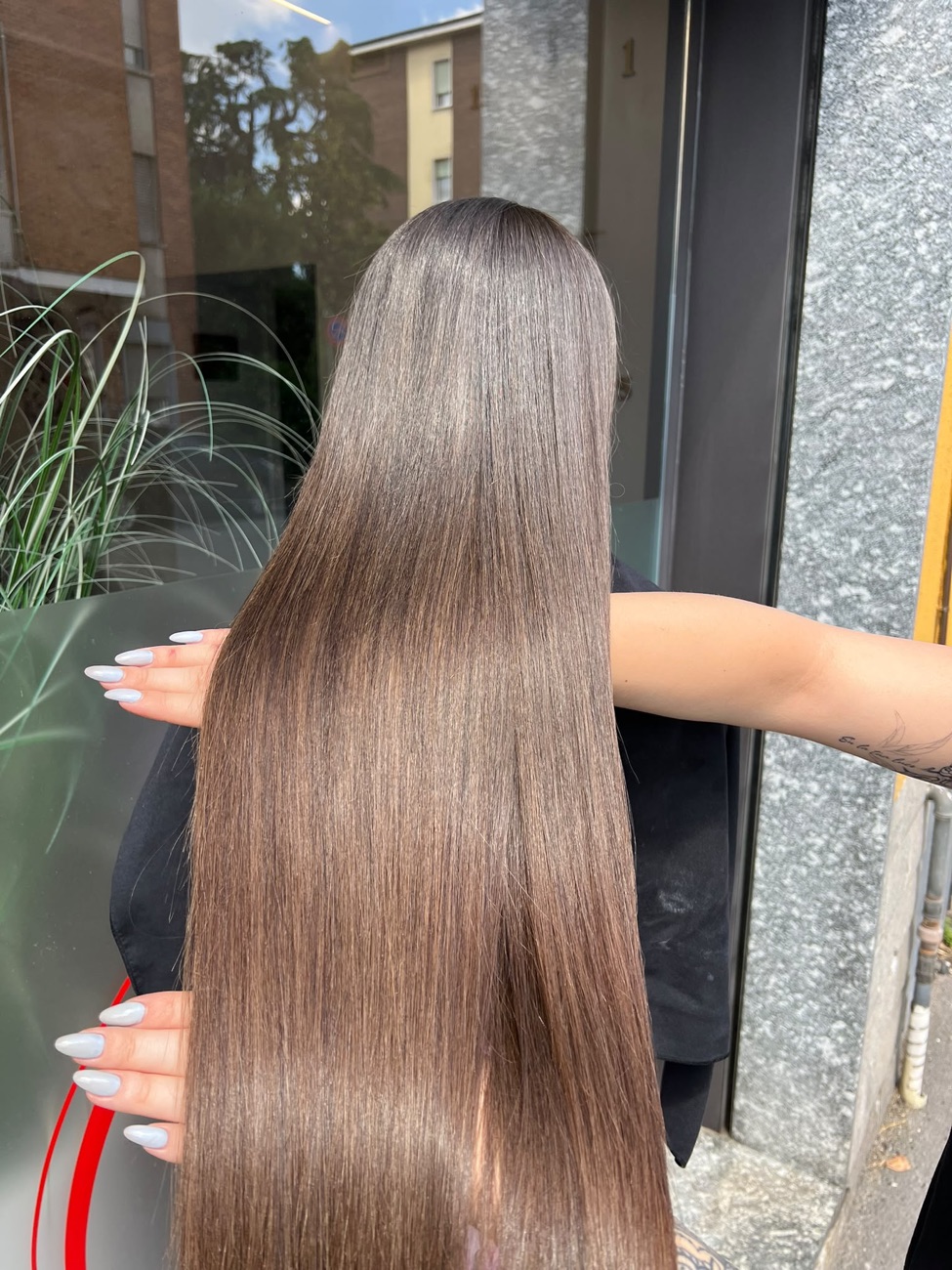 Nanoplastia su capelli lunghi: liscio perfetto e zero crespo - parrucchiere a Brugherio (MB)
